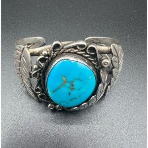 Vintage Navajo Native American Silver and Turquoise Cuff. Signed